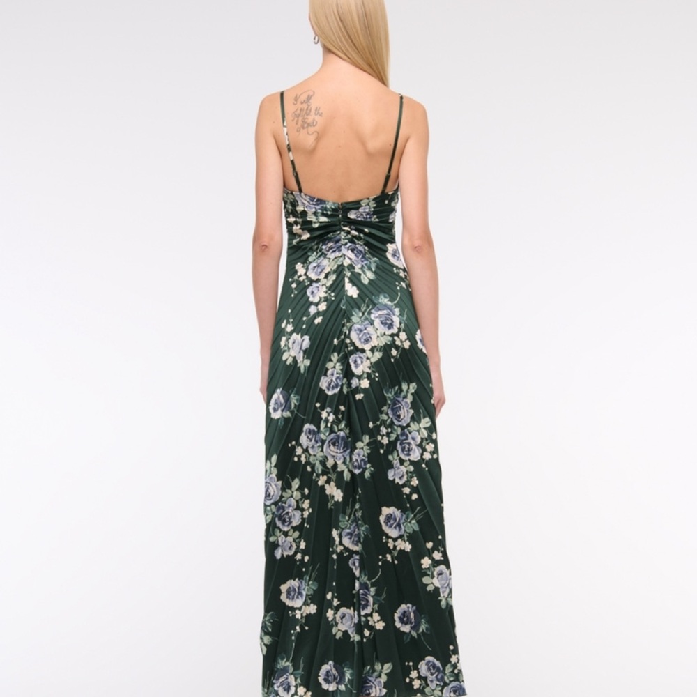 Abercrombie & Fitch Dark Green Floral Midi Dress - Picture 2 of 3